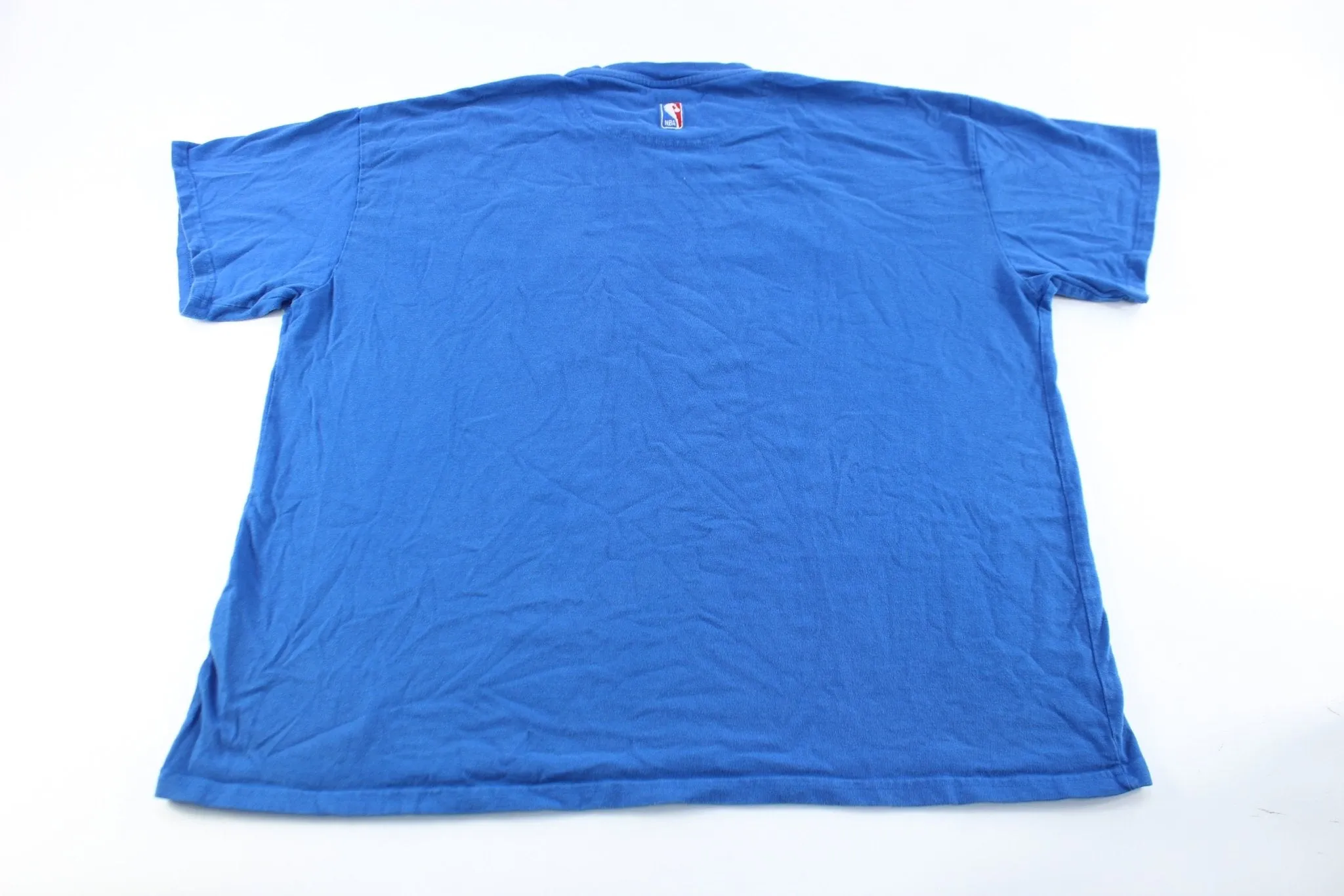 Nike Embroidered Logo Philadelphia 76ers T-Shirt