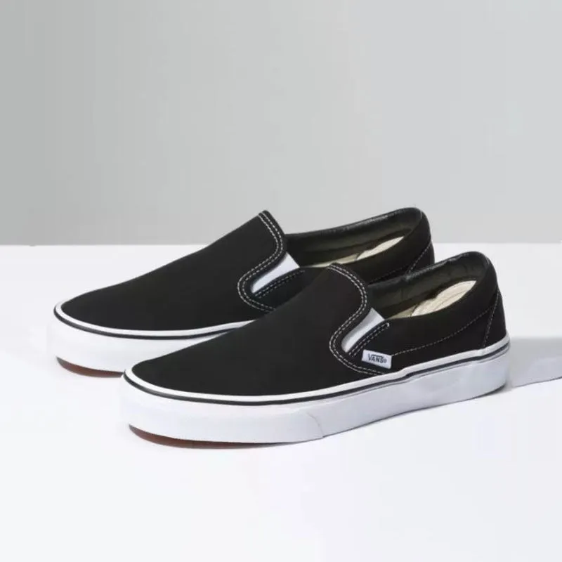 Vans Classic Slip On in Black White